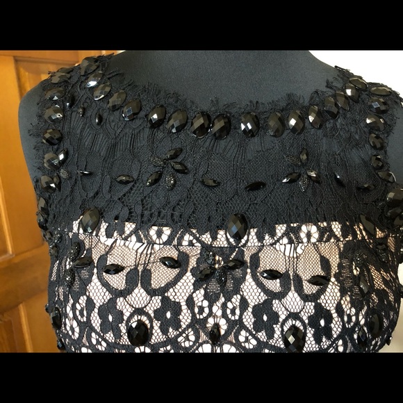 Dress - Picture 2 of 4